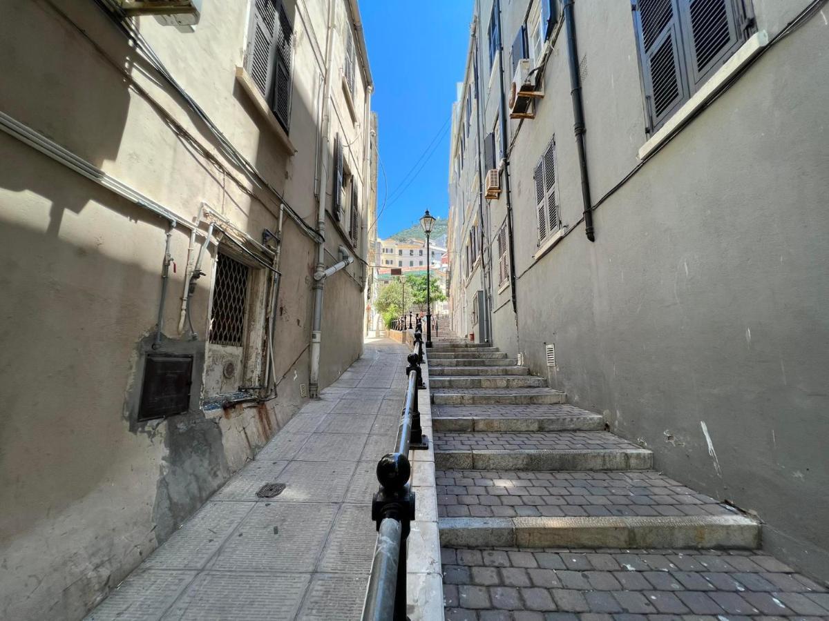 1Br Hidden Gem At The Nook Apartment Gibraltar Bagian luar foto